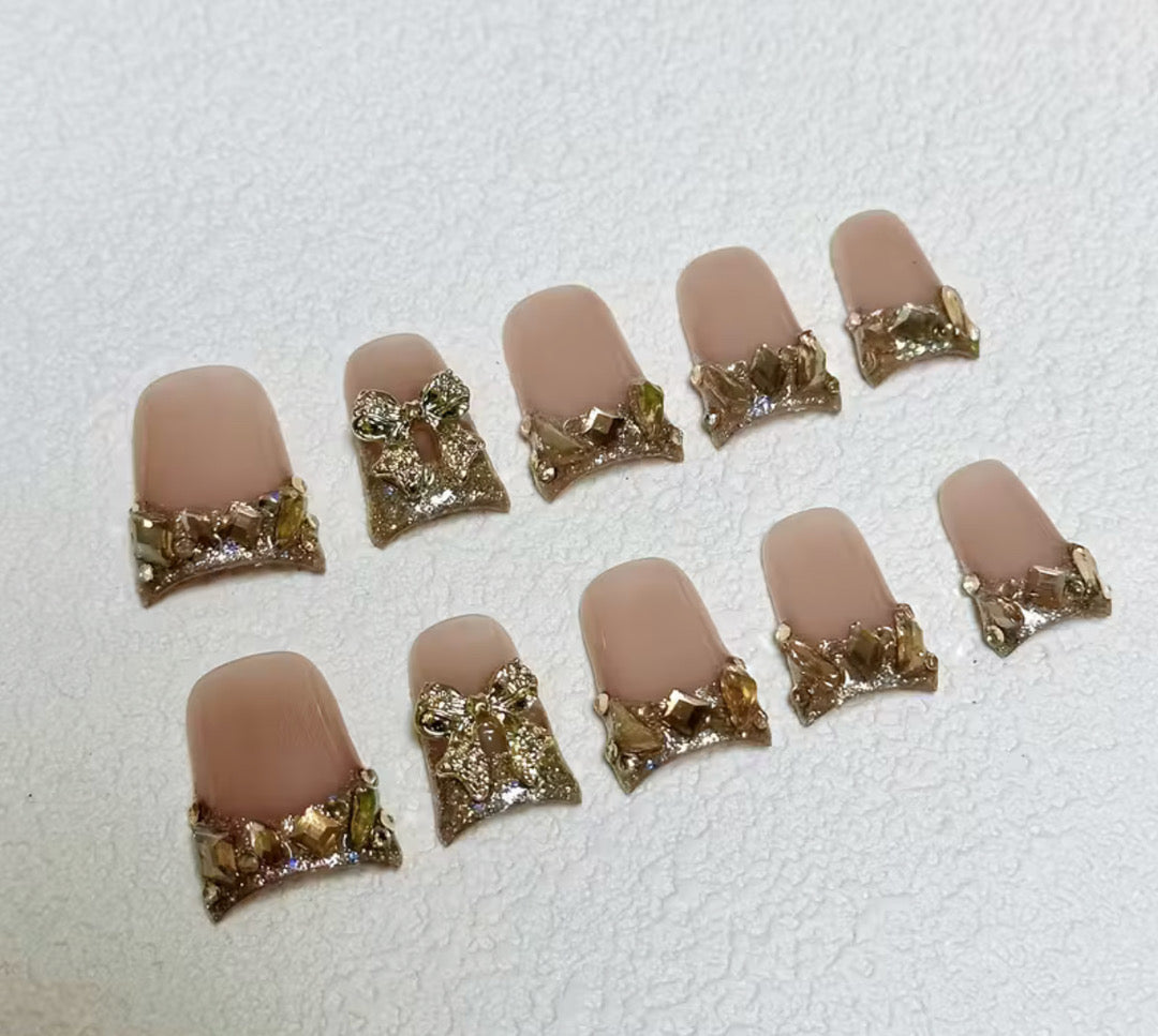 Opulent Charm – CROWNED customs